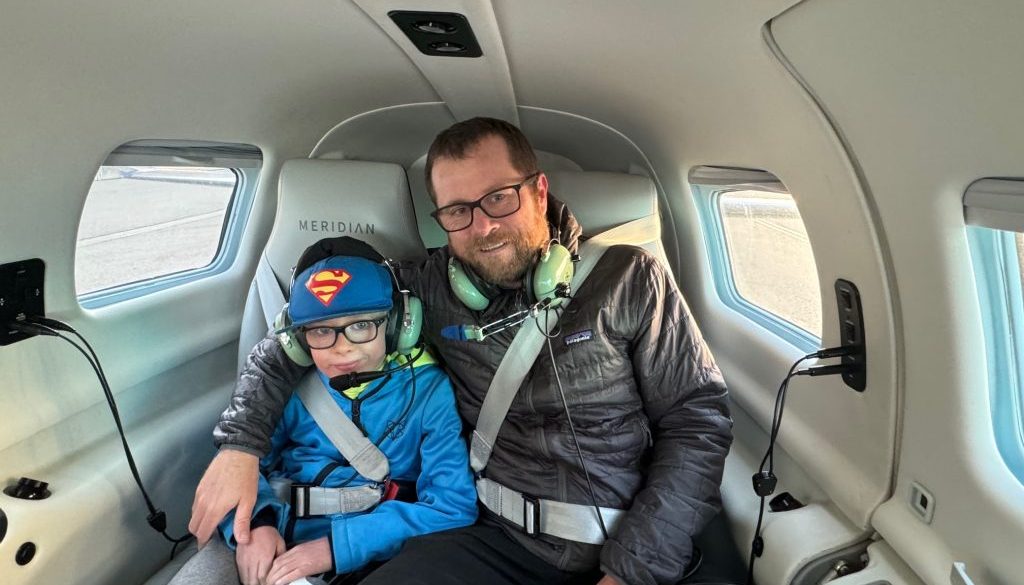 01.11.2023 Nicolas im Flieger Pilot Wybranietz